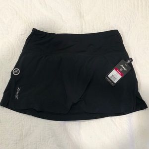 NWT Zoot Women’s skirt with built in short - Black